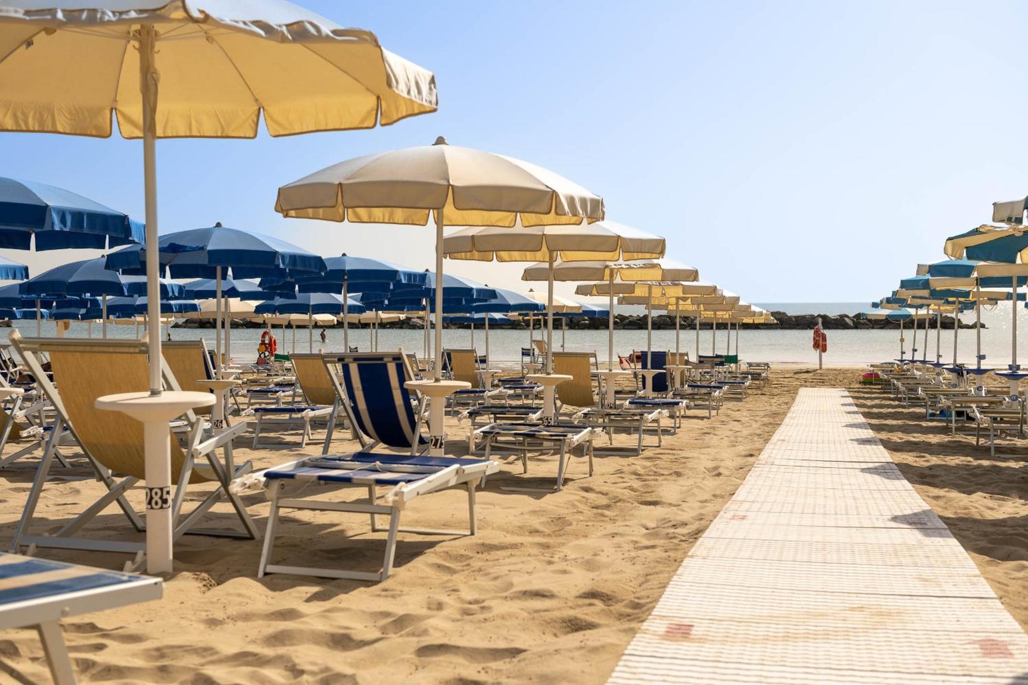 Hotel Velia Grottammare Exterior foto